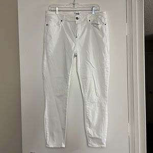 Paige white skinny jeans size 32